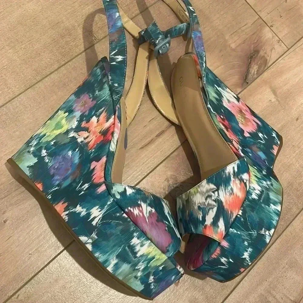 Guess new without